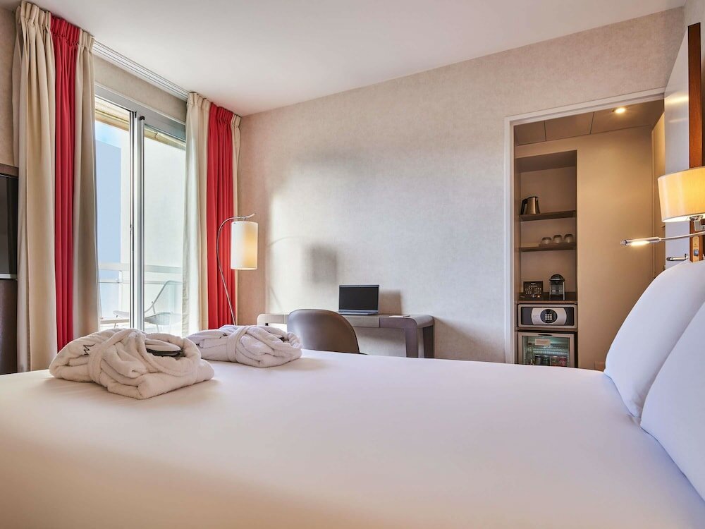 Фото Mercure Paris Eiffel Tower Grenelle Hotel