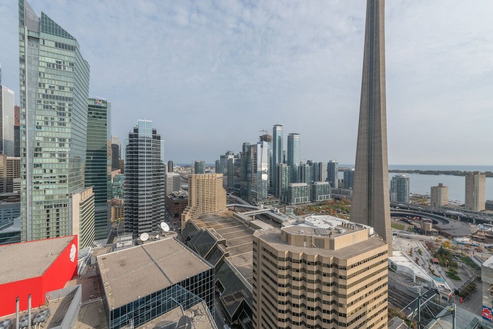 Фото Grand Royal Condos - Cn Tower