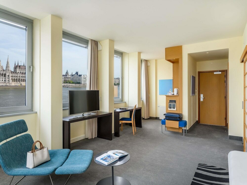 Фото Novotel Budapest Danube