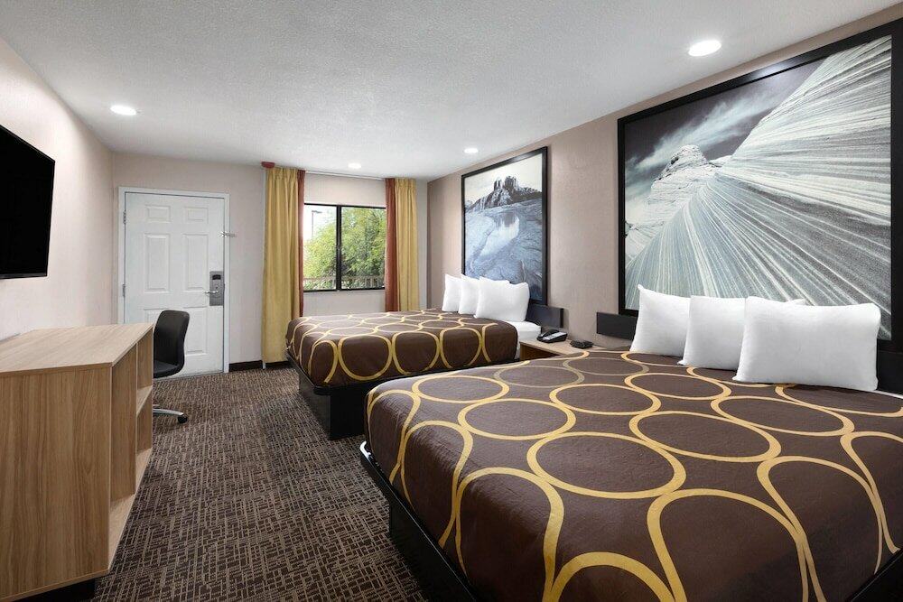 Фото Super 8 by Wyndham Tucson/Grant Road Area Az