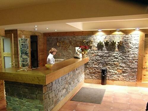 Гостиница Hotel Magic Pas в Праде