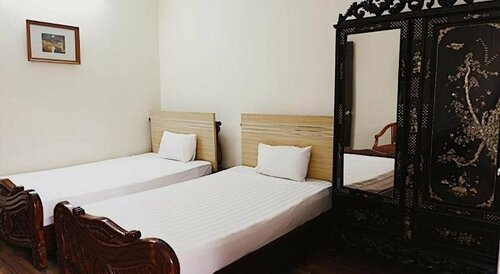 Hanoi Golden Moon Guesthouse