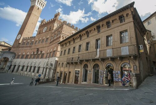 Гостиница Palazzo del Papa B&b в Сиене