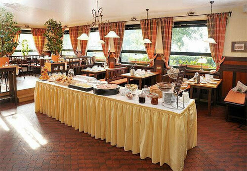 Гостиница Hotel Grasbrunner Hof в Фатерштеттене