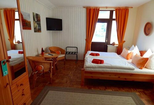 Гостиница Pension Wiesenhof „Bed & Breakfast“ в Темплине