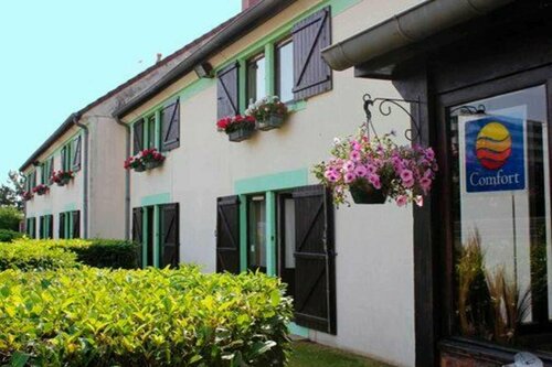 Гостиница Hotel Restaurant La Chaumiere Les Mureaux - Flins в Мант-ла-Жоли