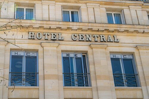 Гостиница Hôtel Central Poitiers 3 étoiles в Пуатье