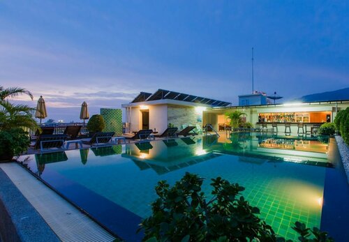 77 Bangla Hotel