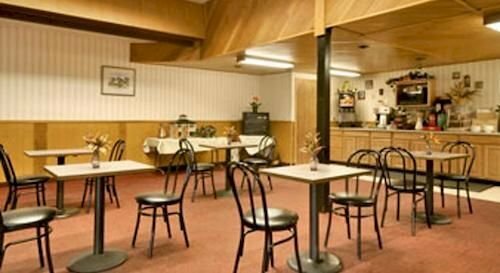 Гостиница Attleboro Motor Inn в Потакете