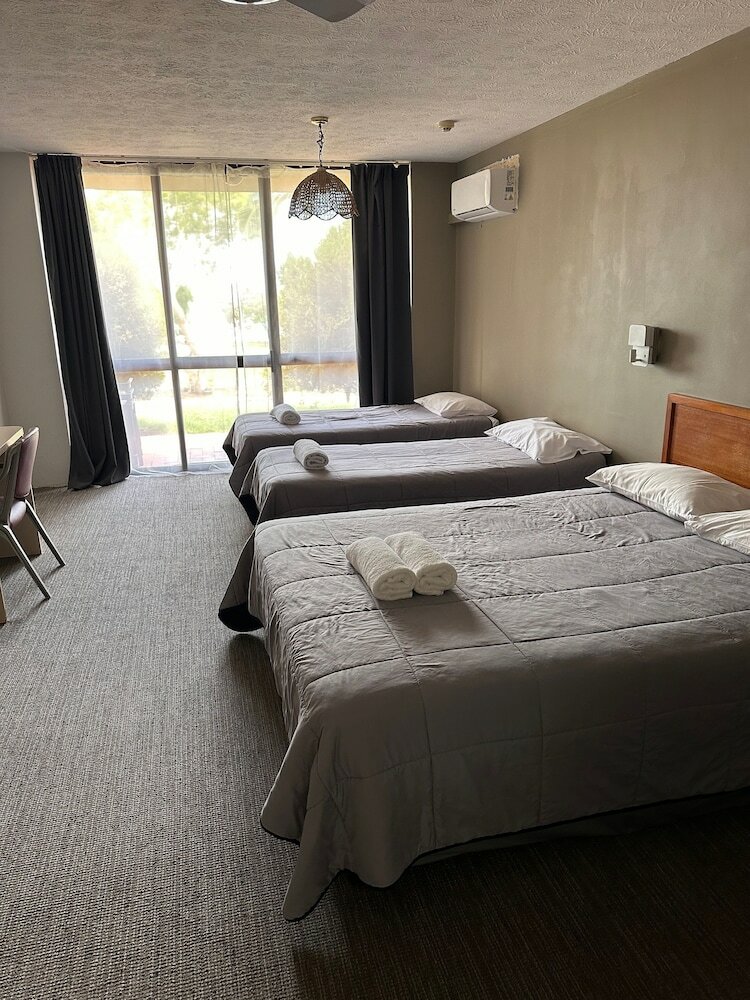 Фото Hervey Bay Resort