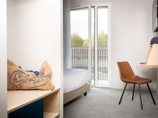 Фото Best Western 11Bauer Paris Saint-Ouen