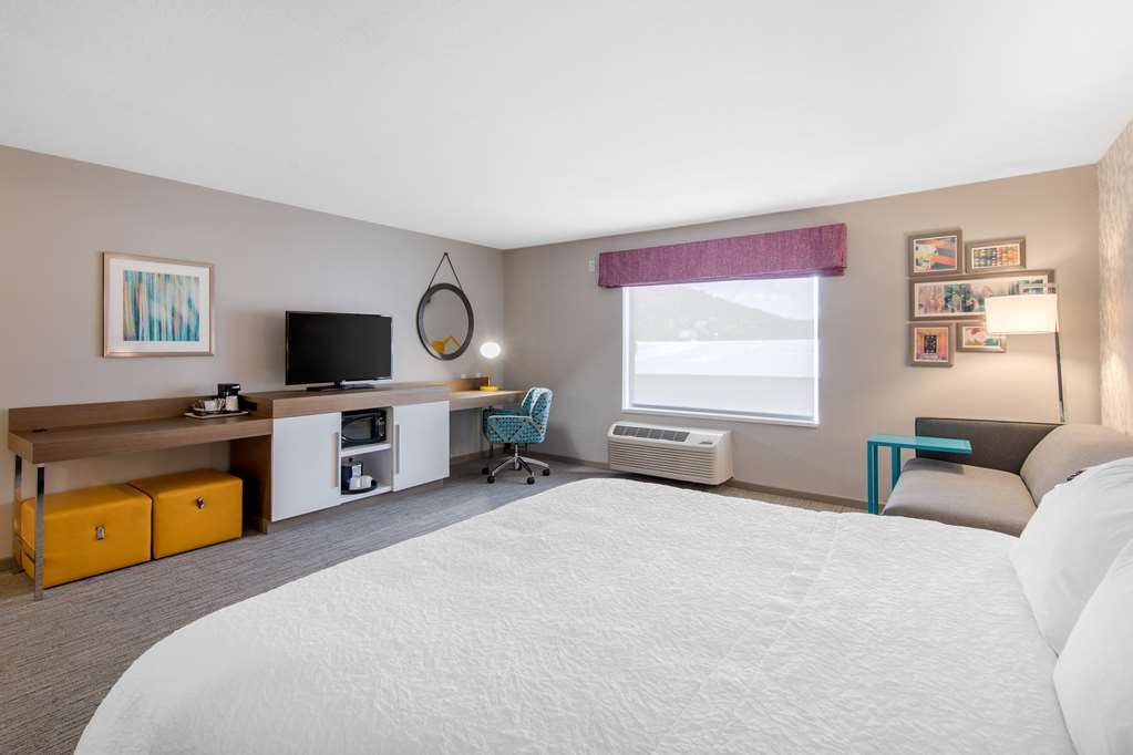 Фото Hampton Inn & Suites Ruidoso Downs