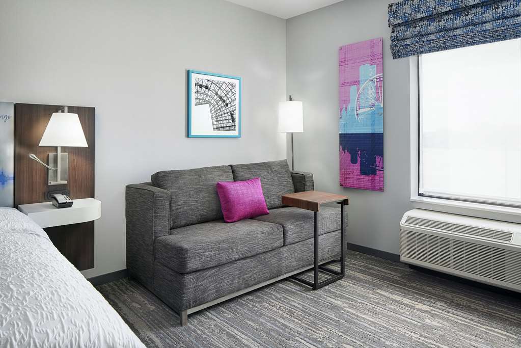 Фото Hampton Inn & Suites Bridgeview Chicago