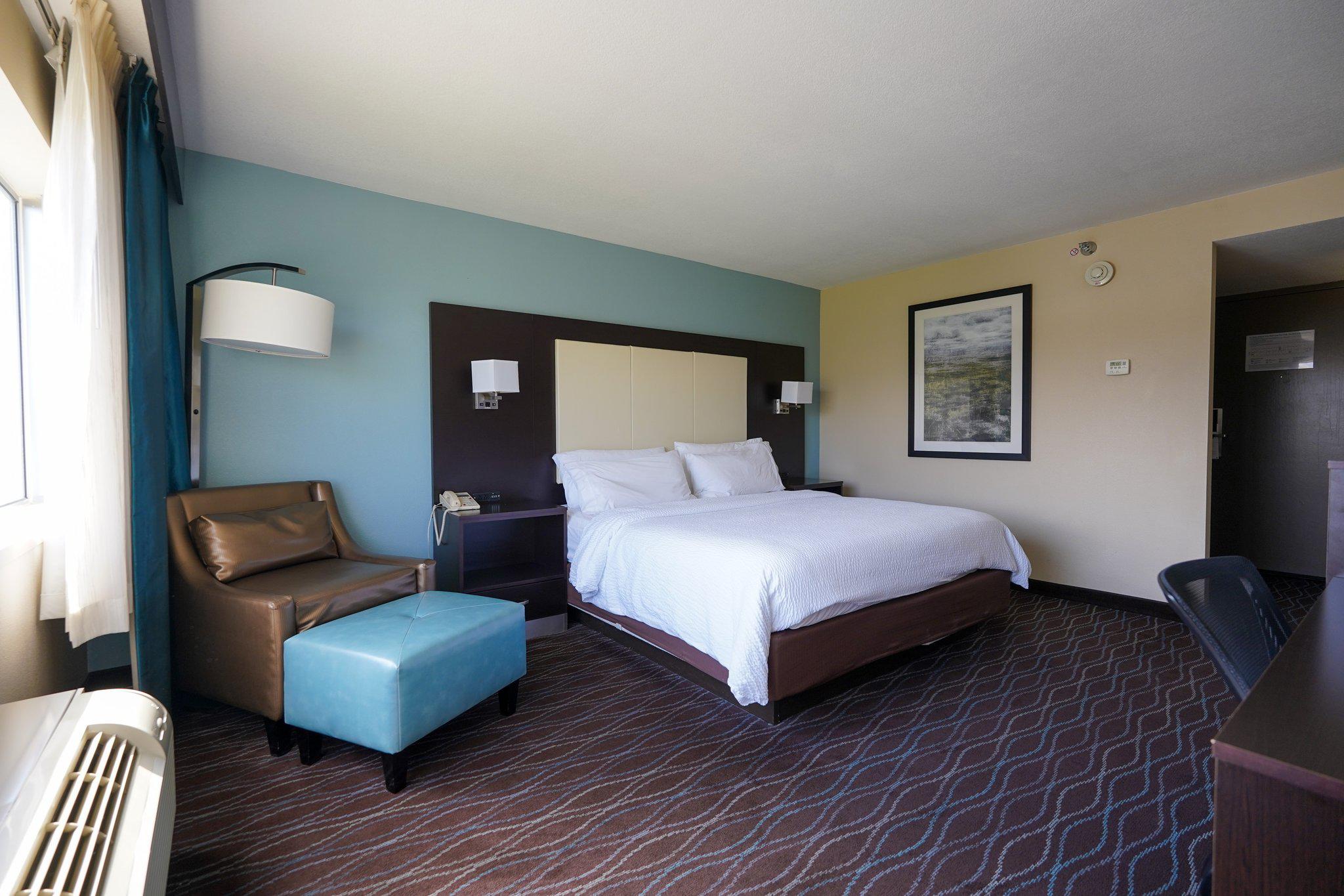 Фото Holiday Inn Express Boise - University Area, an Ihg Hotel