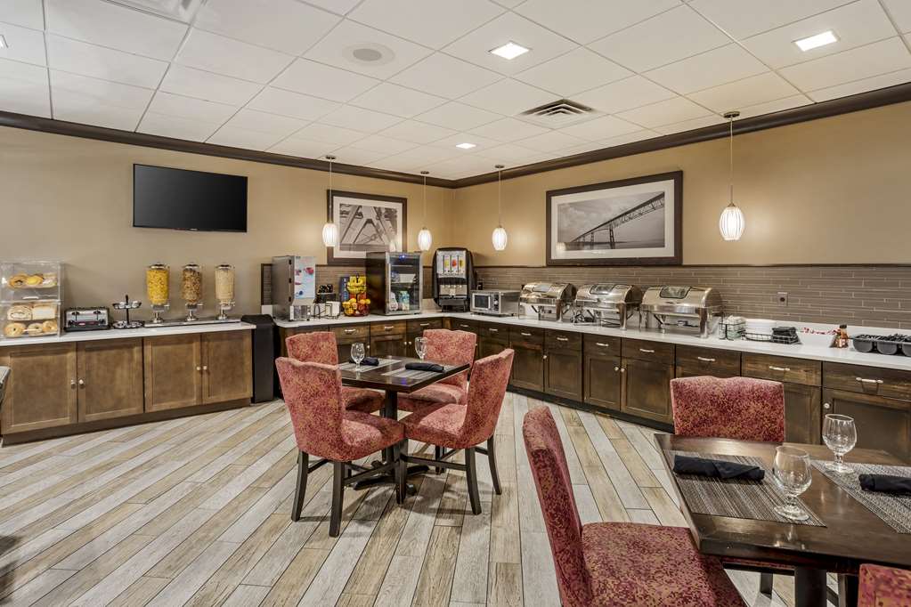 Фото Best Western Plus Kingston Hotel And Conference Center