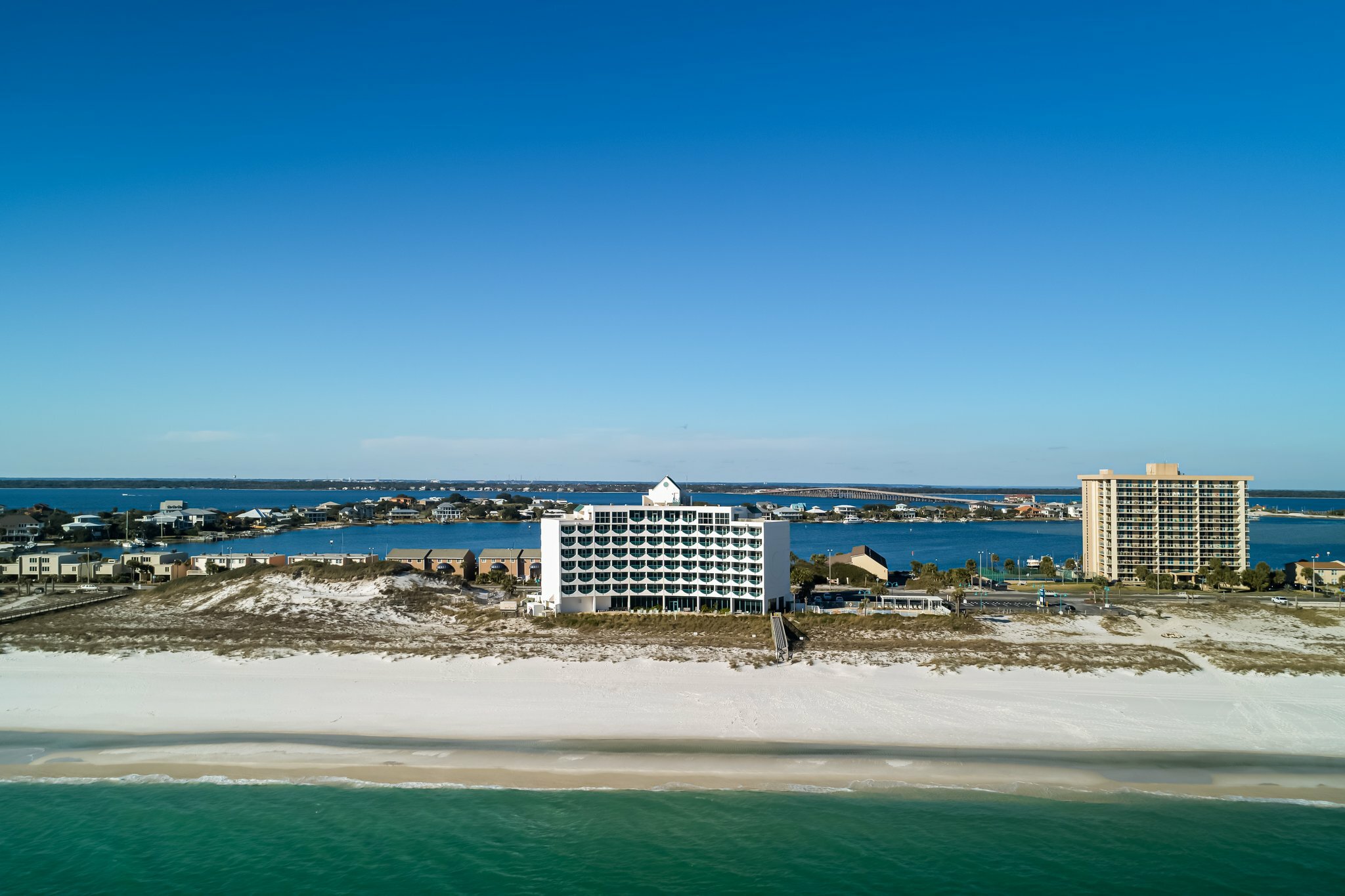 Фото Holiday Inn Express Pensacola Beach, an Ihg Hotel