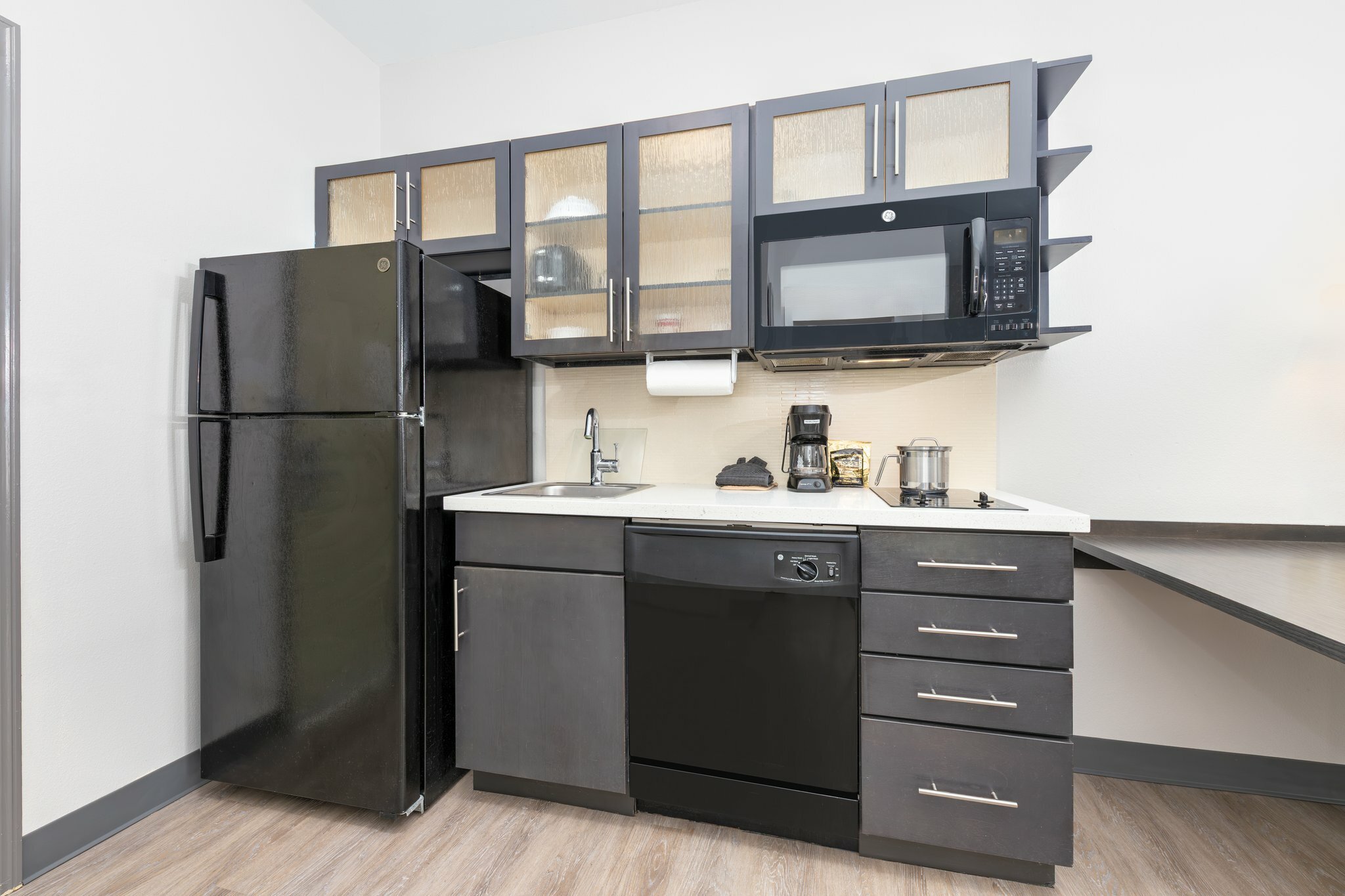 Фото Candlewood Suites Midland Sw, an Ihg Hotel