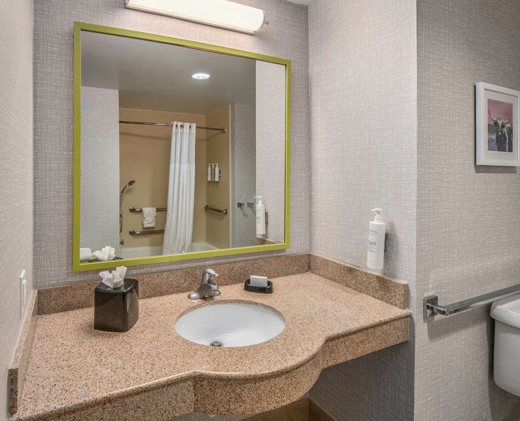 Фото Hampton Inn & Suites-Dallas Allen