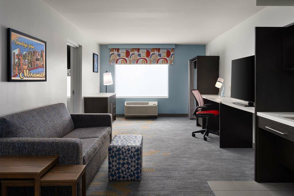 Фото Home2 Suites by Hilton Miramar Ft Lauderdale