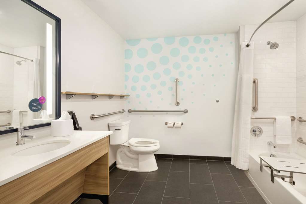 Фото Tru by Hilton Meridian Boise West Id