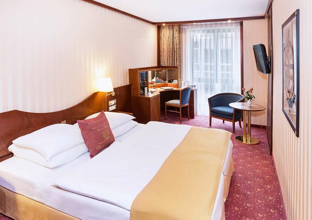 Фото Best Western Premier Grand Hotel Russischer Hof