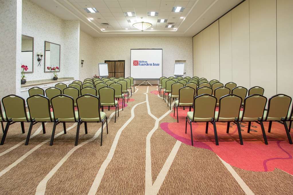 Фото Hilton Garden Inn Phoenix/Avondale