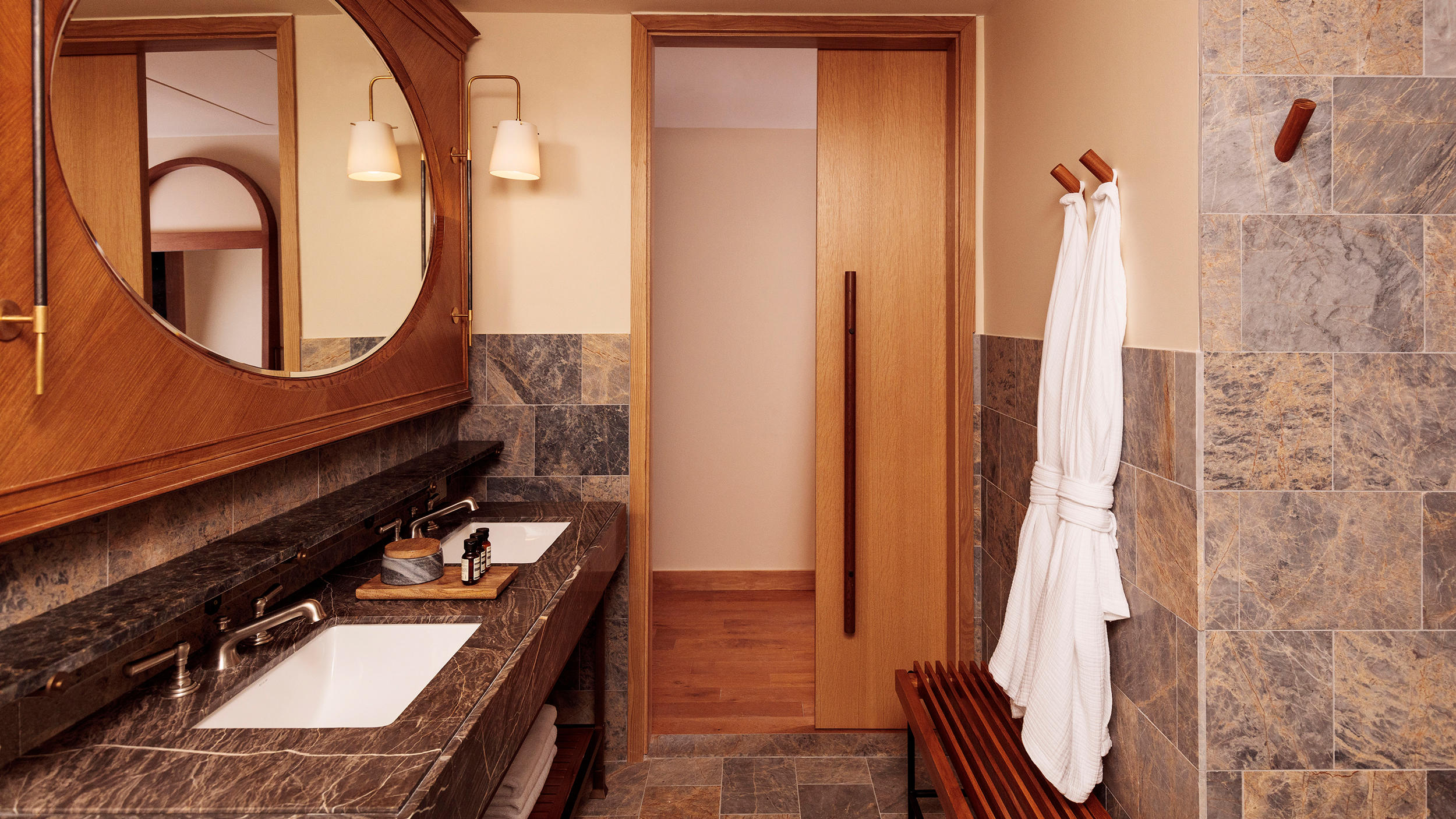 Фото Austin Proper Hotel