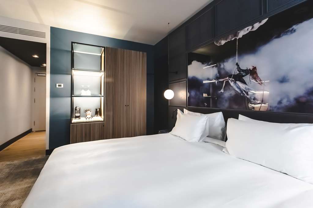 Фото Radisson Blu Hotel, Madrid Prado