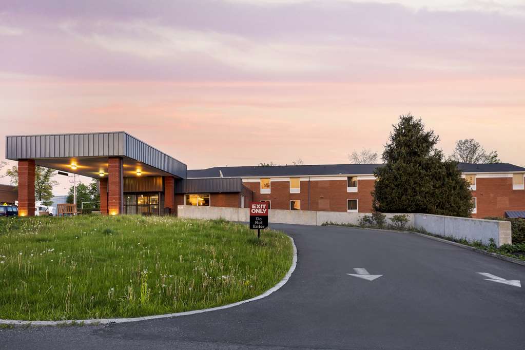 Фото Best Western DuBois Hotel