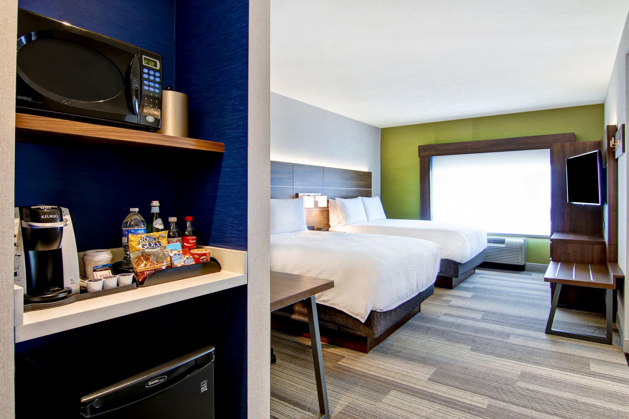 Фото Holiday Inn Express Hotel & Suites Toronto - Markham, an Ihg Hotel
