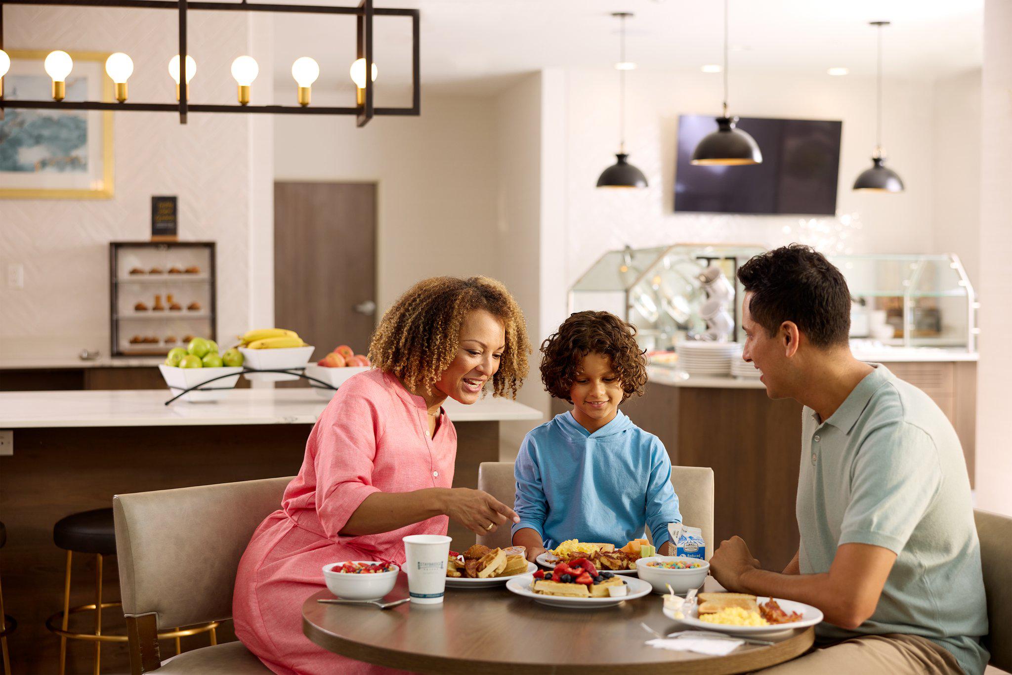 Фото Staybridge Suites Columbia Baltimore, an Ihg Hotel