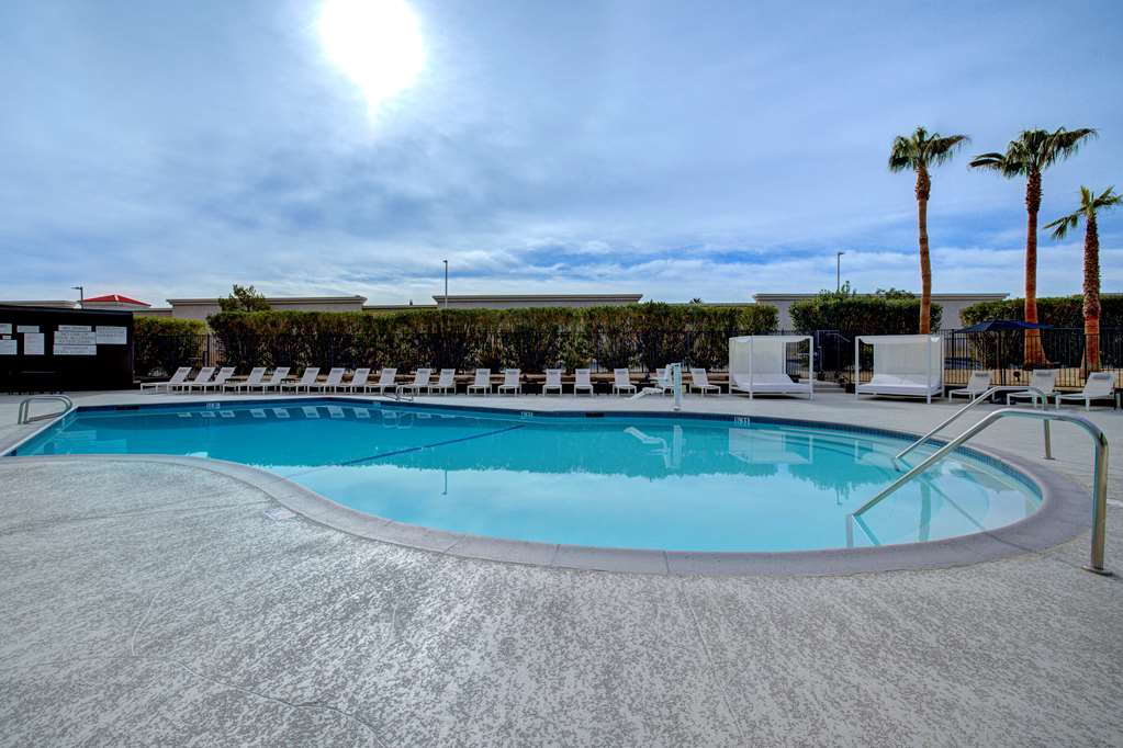 Фото DoubleTree by Hilton Palmdale, Ca