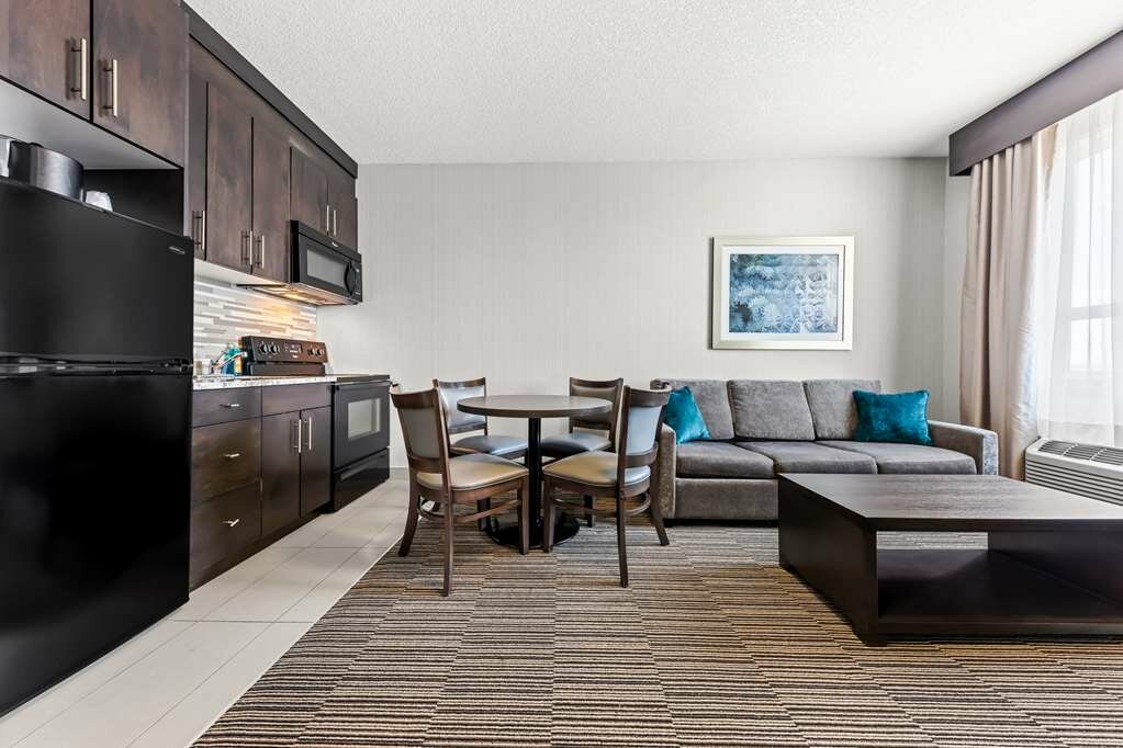 Фото Best Western Plus Airdrie Gateway
