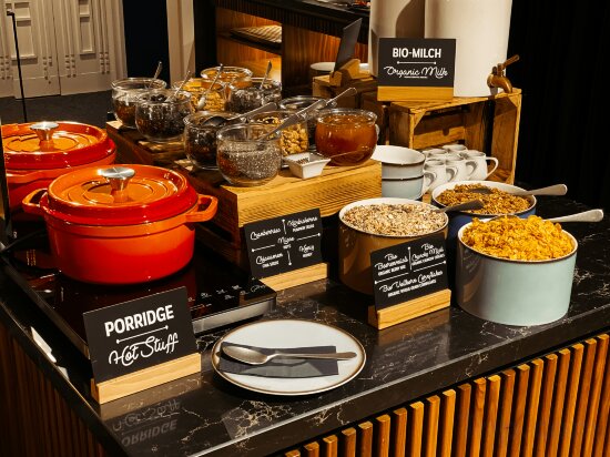 Фото Hotel Schani Salon