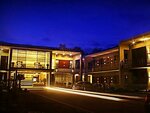 The horizon suites and arcade