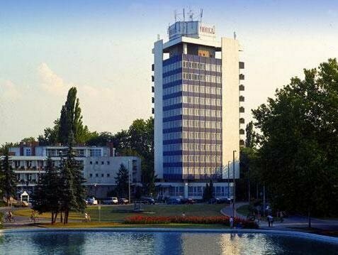 Гостиница Nagyerdo в Дебрецене