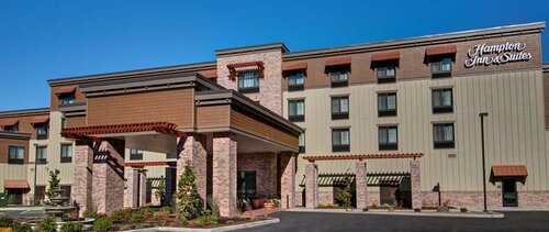 Гостиница Hampton Inn and Suites Astoria в Астории