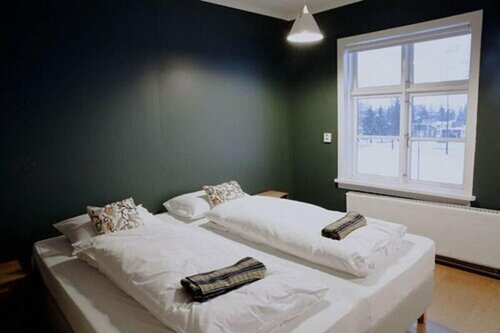 Гостиница Hafaldan Hi Hostel Old Hospital Building в Сейдисфьордюре