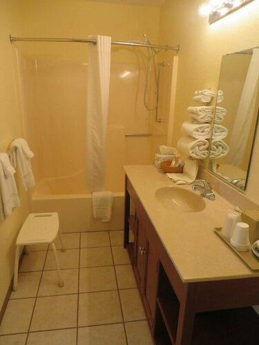 Гостиница Honeysuckle Inn - Mountain View в Калабасасе