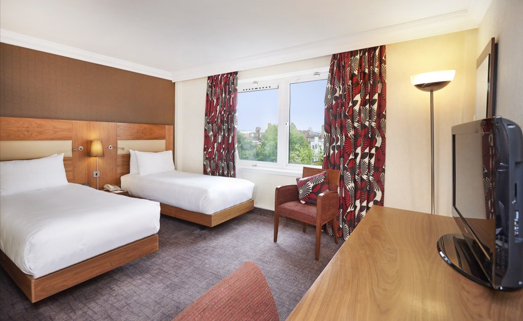 Фото Hilton London Olympia