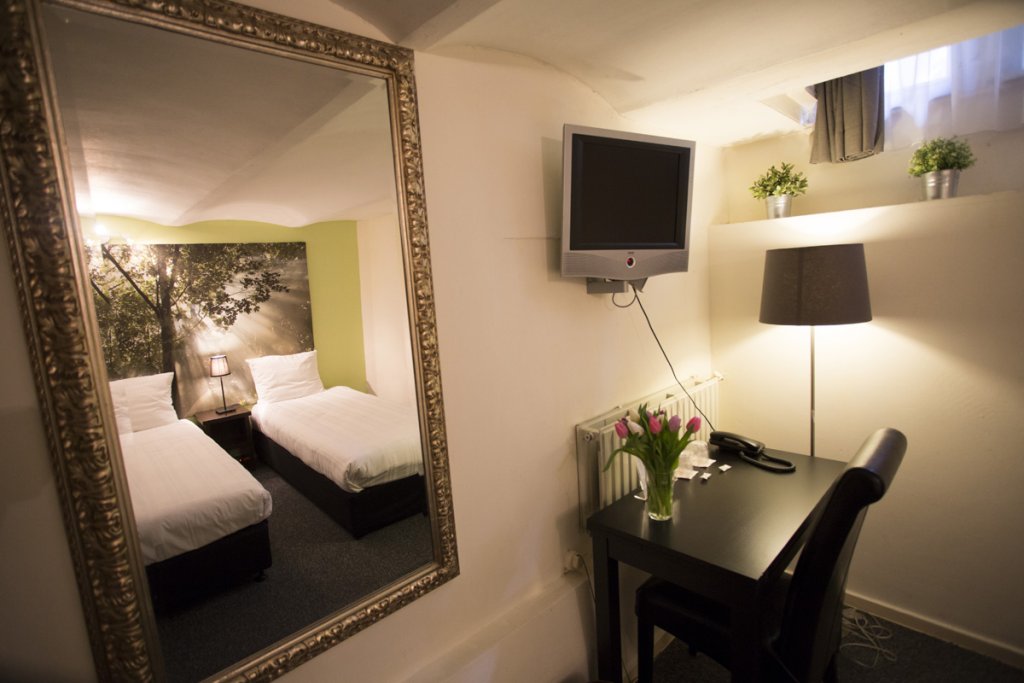 Фото Quentin England Hotel