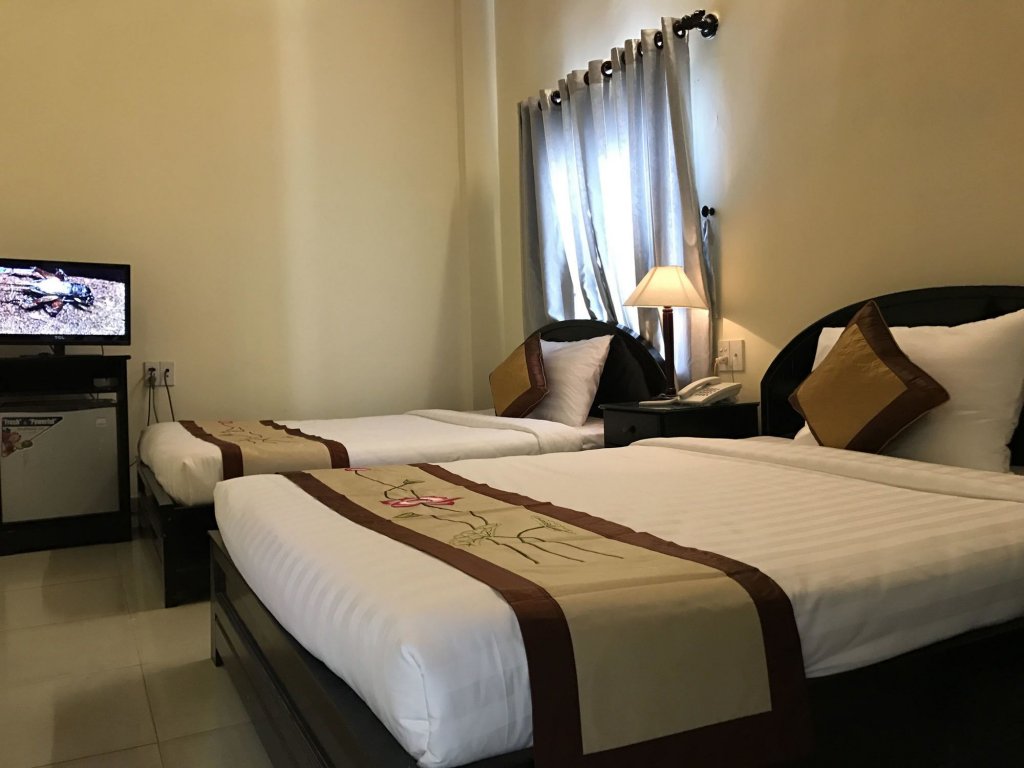 Фото Uptown Hotel