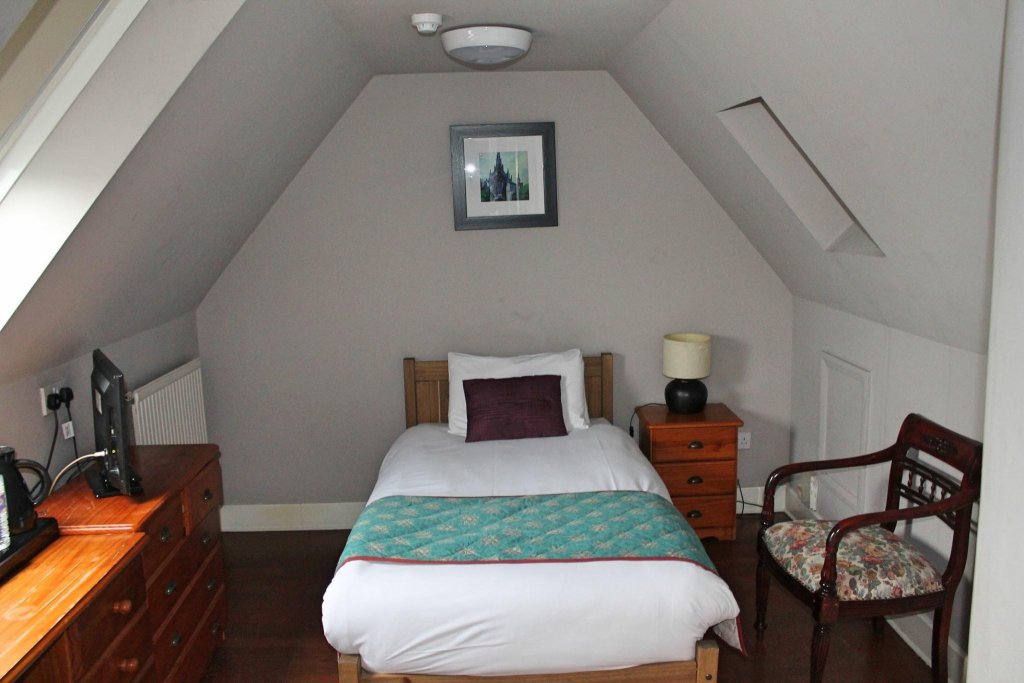 Фото Cathedral House Hotel