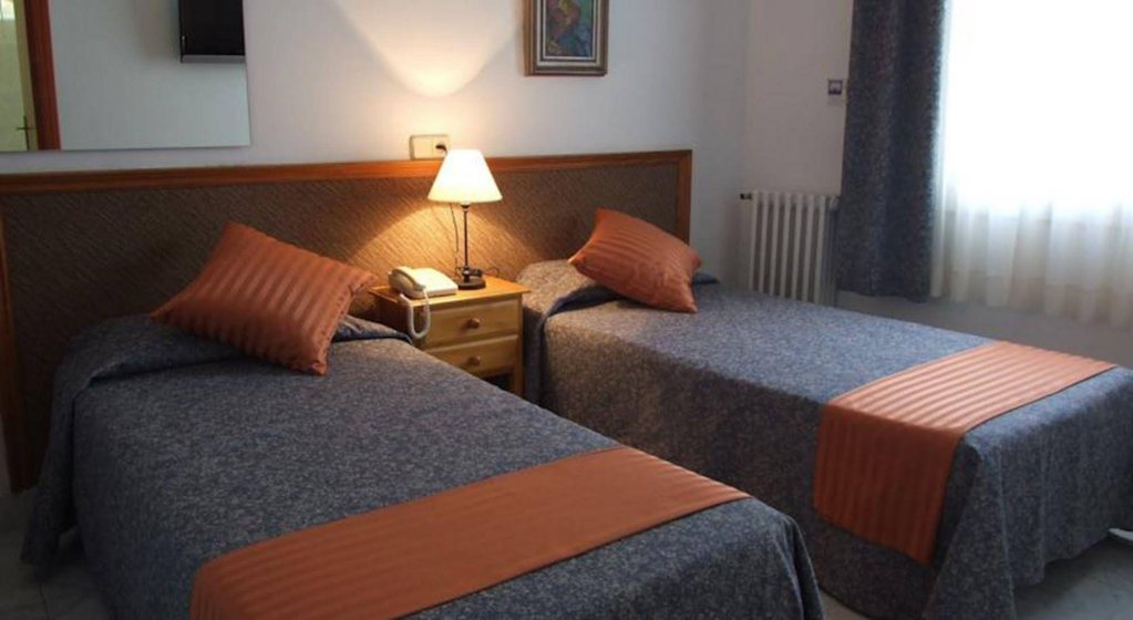 Фото Hotel Montserrat