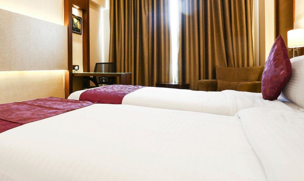 Фото Oyo 3624 Eden Residency