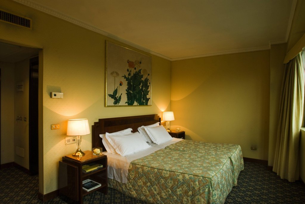 Фото Starhotels Du Parc