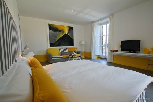 Внешний вид отеля Palazzo Jannuzzi Relais в Сорренто, фото 3