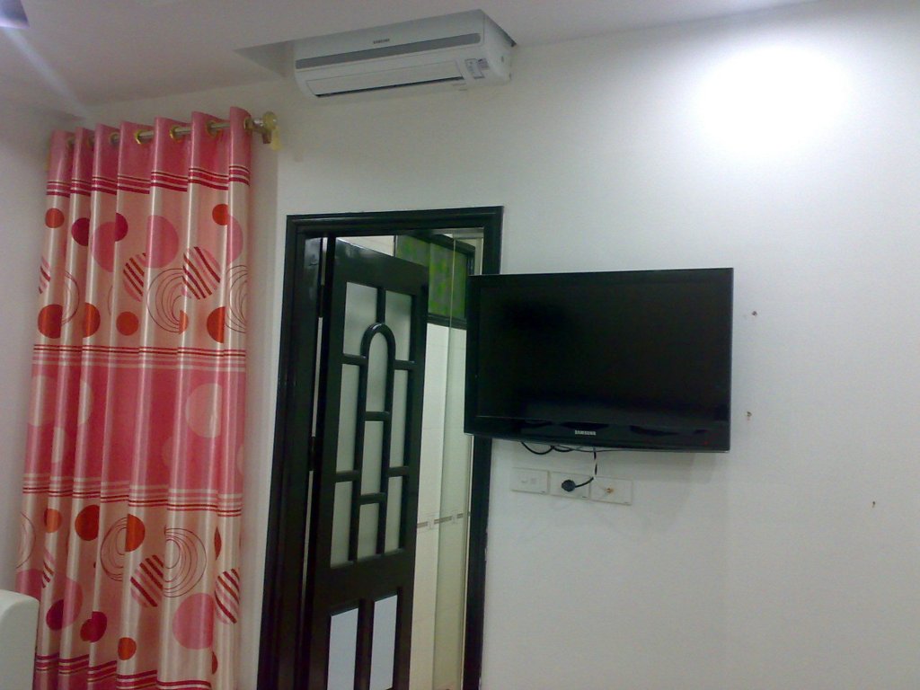 Фото V-studio Hotel Apartment 2