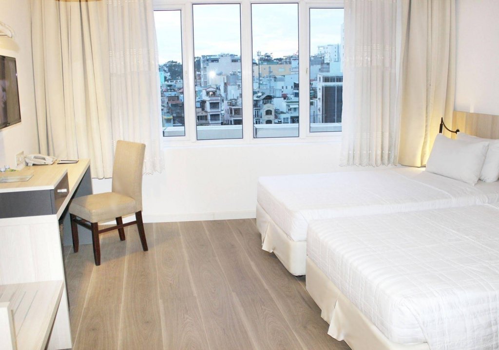 Фото отеля 2