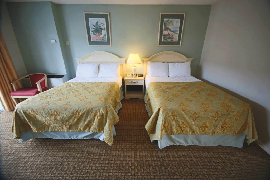 Фото Flagship Oceanfront Hotel